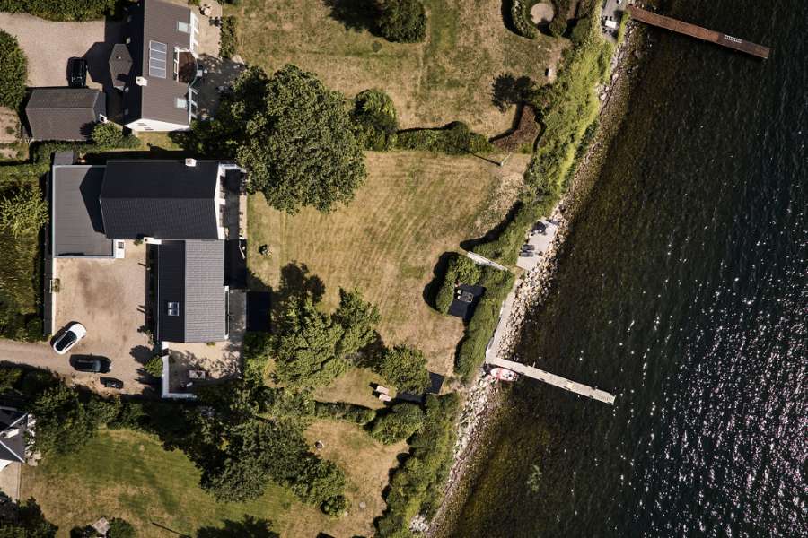 Fin tag- og facadeløsning på Fyn, Strandvej 54B, Ballen, 5762 Vester Skerninge